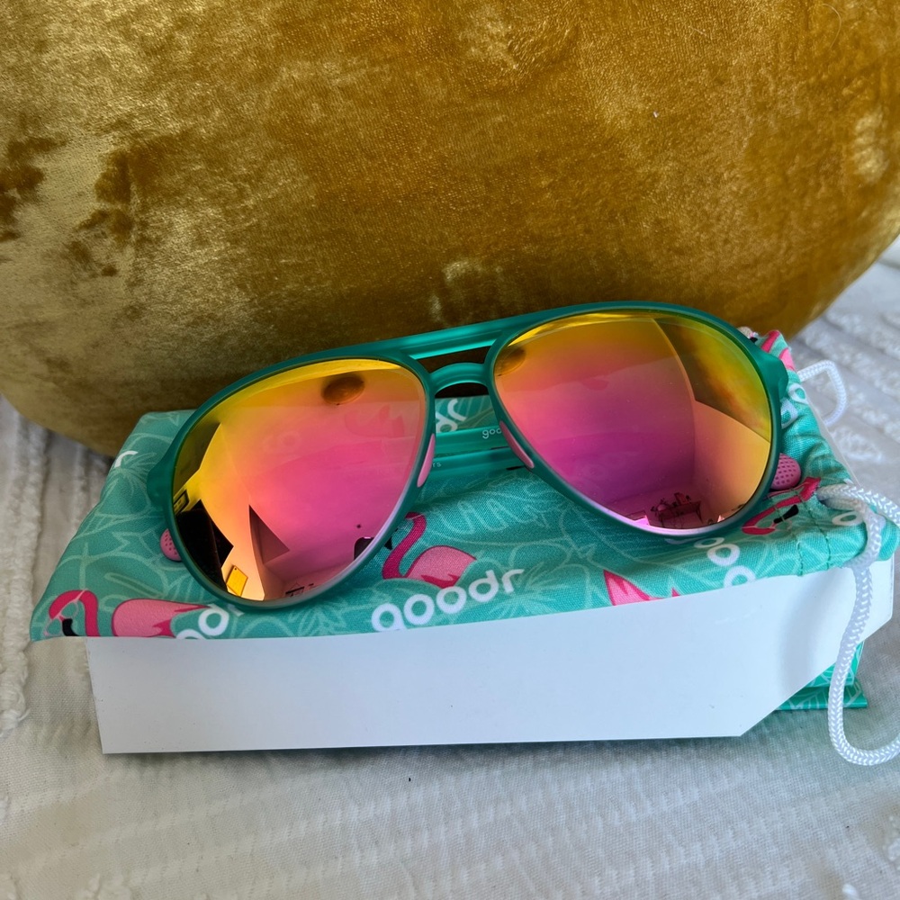 Goodr Kitty Hawkers Ray Blockers - Reflective Sunglasses Blue and Pink NWT